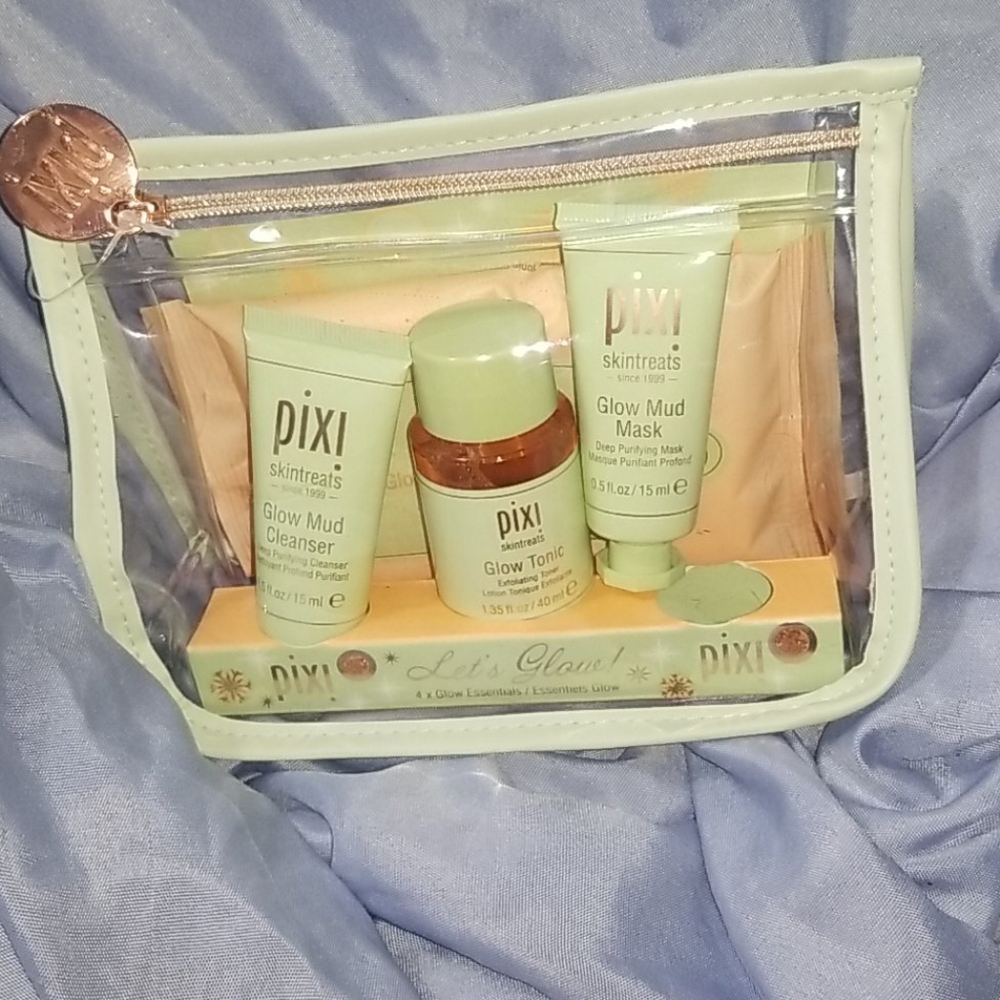 PIXI skin treats gift set